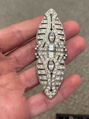 Vintage Clear Rhinestone Pot-metal Brooch